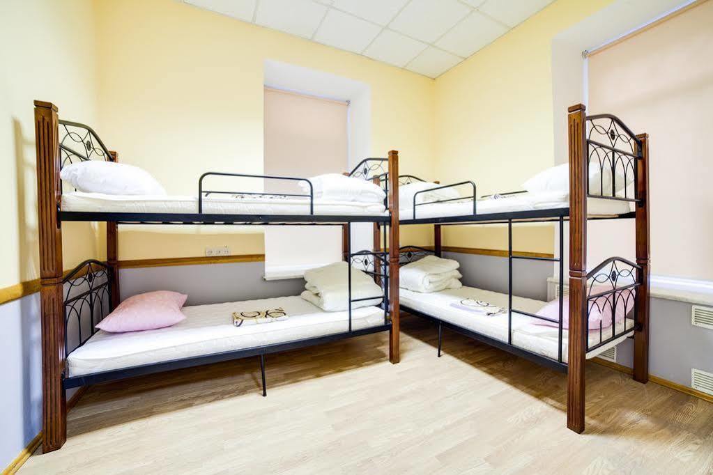 Night & Day Hostel Kiew Exterior foto